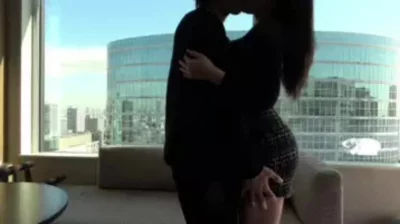 和已婚少妇办公室偷情狂亲干柴烈火疯狂做爱!全程淫叫注意音量