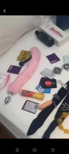 寻素质单男来一起内射老，各种工具已备好