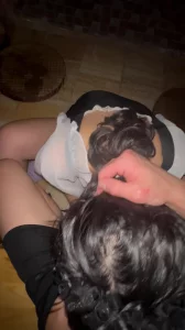 女友在汗蒸房内给我口