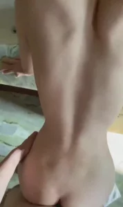 后入辅助小女友