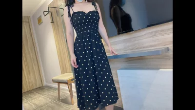 175长腿人妻全裸真空，骚逼淫水泛滥成灾